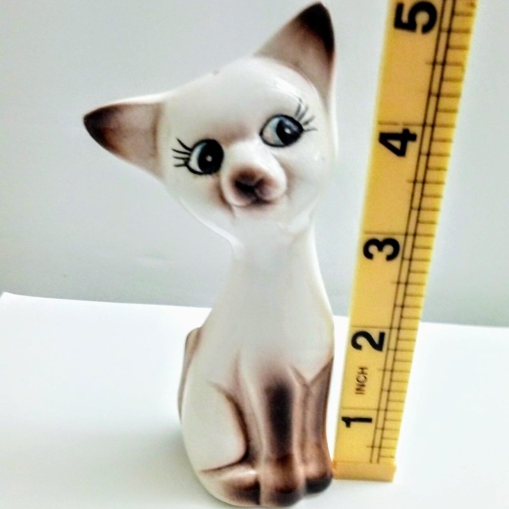Siamese Cat Kitten Pepper Shaker